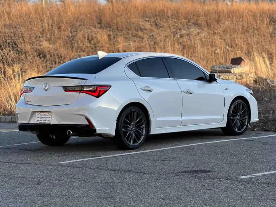 2019 Acura ILX - Image 7 of 18