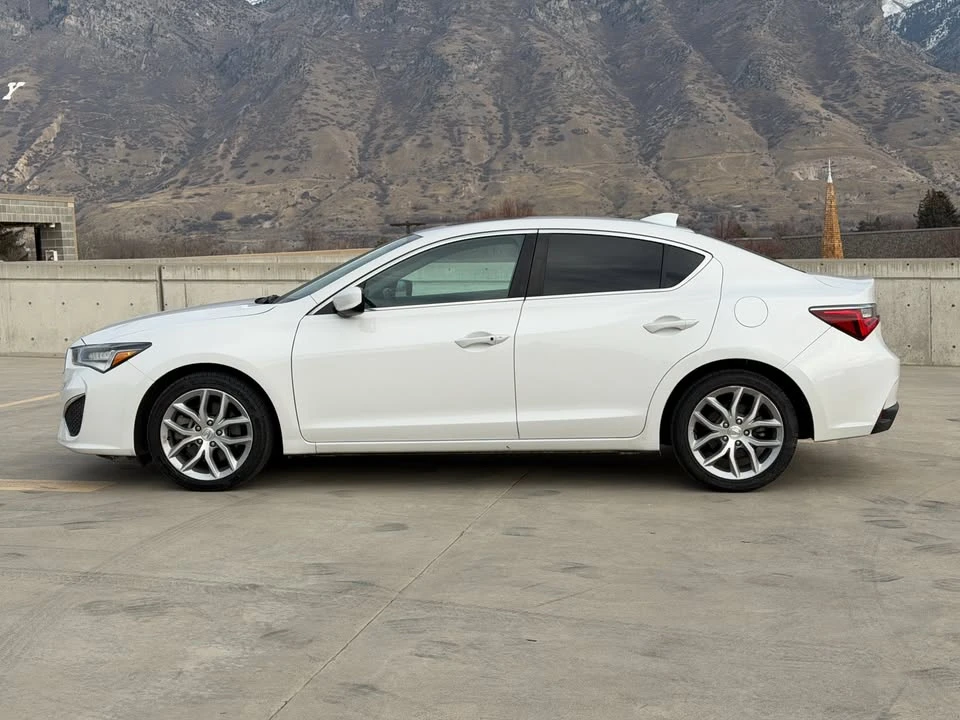 2019 Acura ILX - Image 9 of 16