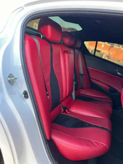 2019 Acura ILX - Image 12 of 18