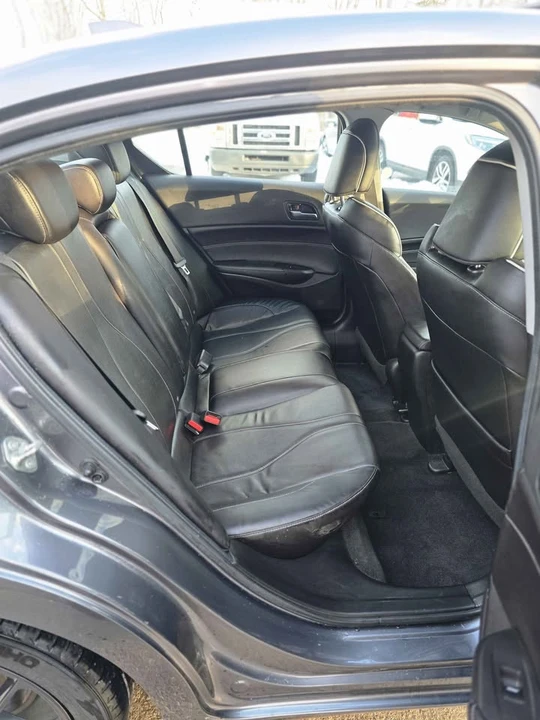 2019 Acura ILX - Image 11 of 19