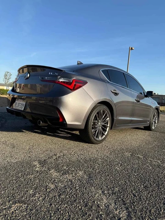 2019 Acura ILX - Image 4 of 11