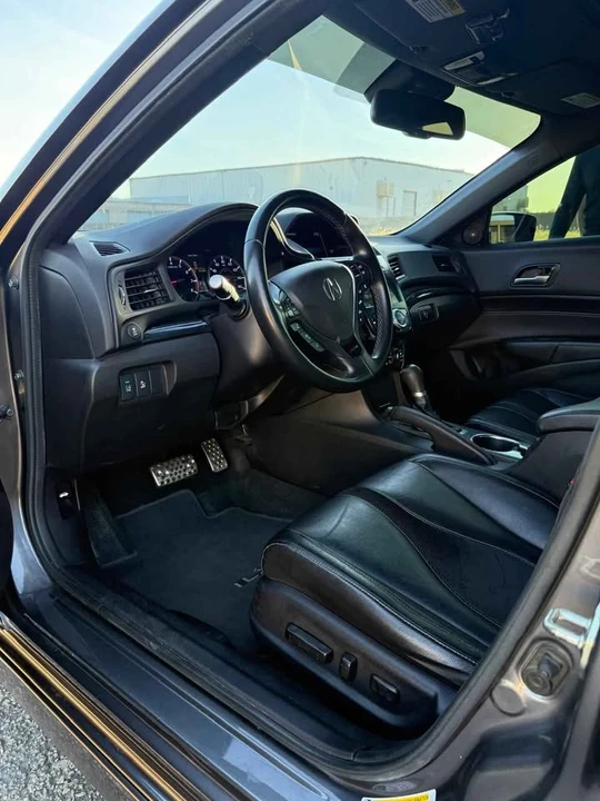2019 Acura ILX - Image 6 of 11