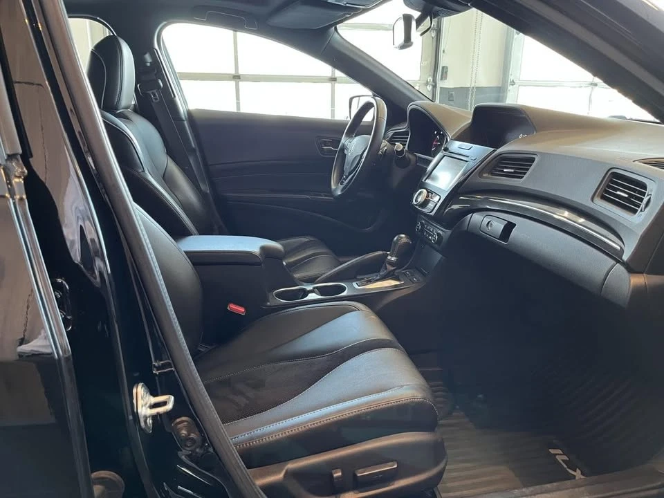 2019 Acura ILX - Image 14 of 20