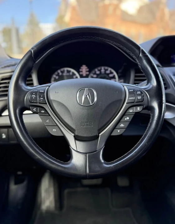 2019 Acura ILX - Image 9 of 20