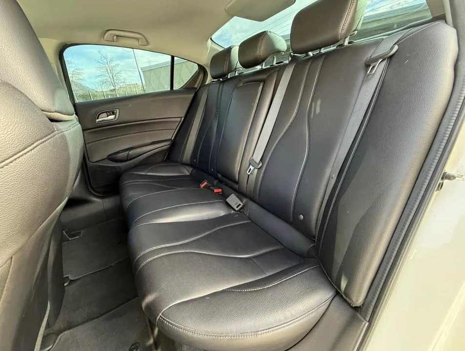 2019 Acura ILX - Image 11 of 20