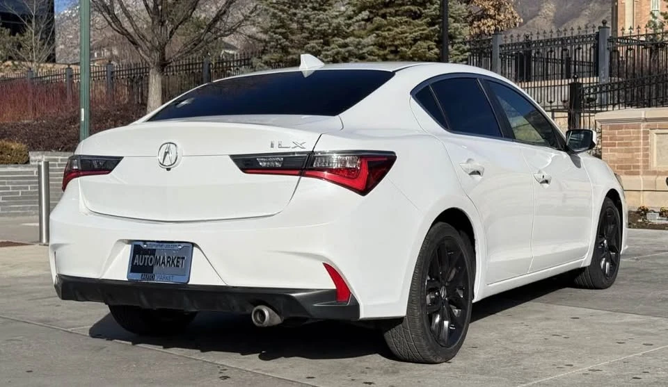 2019 Acura ILX - Image 5 of 20