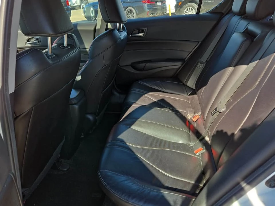 2019 Acura ILX - Image 9 of 12