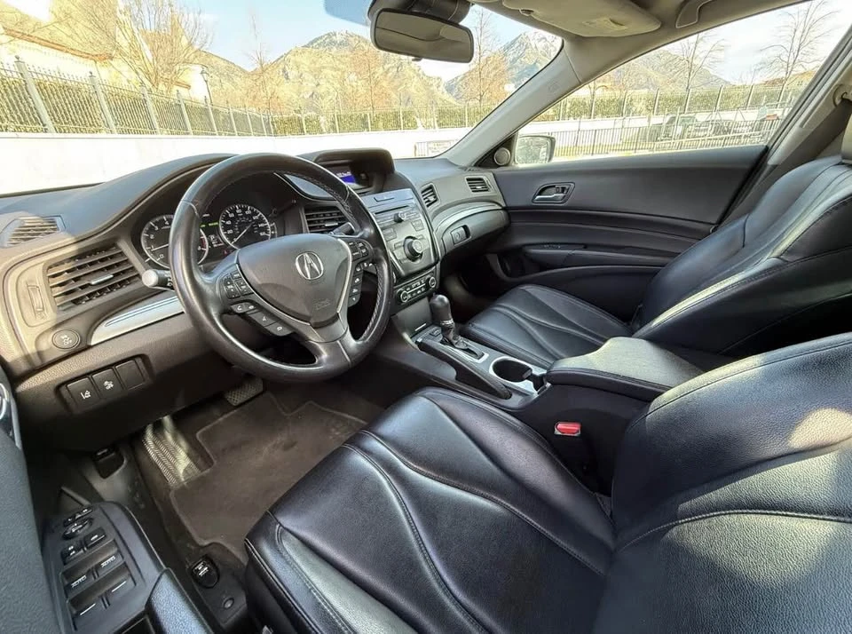 2019 Acura ILX - Image 13 of 20