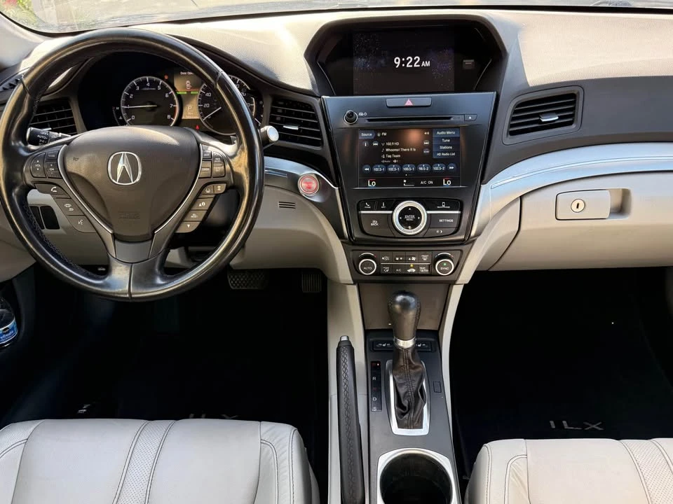 2019 Acura ILX - Image 11 of 15