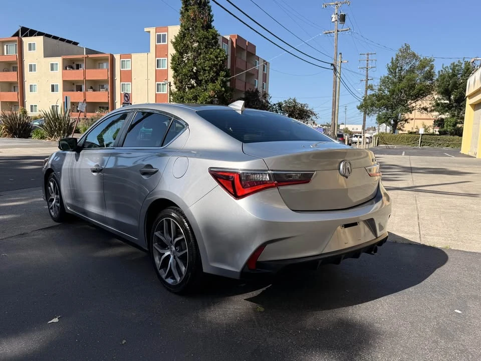 2019 Acura ILX - Image 6 of 15