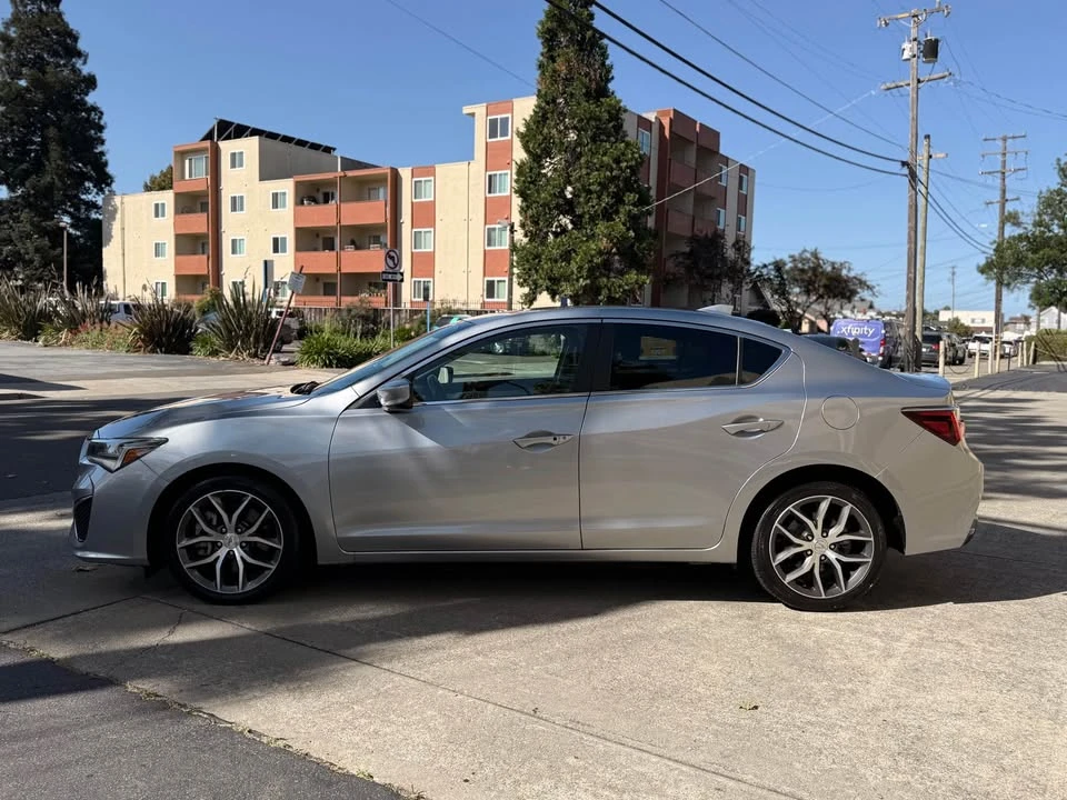 2019 Acura ILX - Image 4 of 15