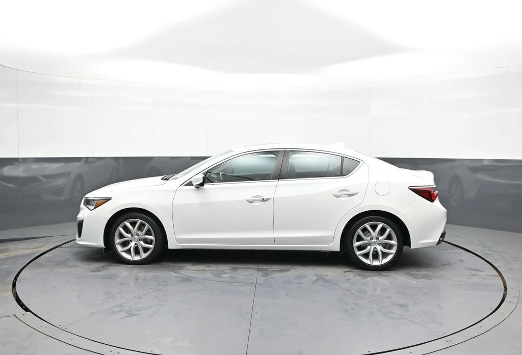 2019 Acura ILX - Image 9 of 12