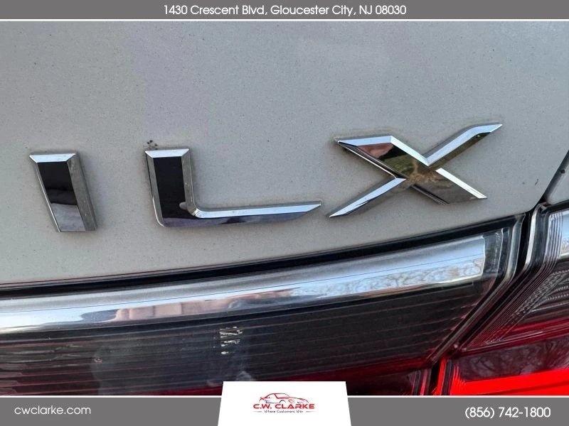 2019 Acura ILX - Image 8 of 12