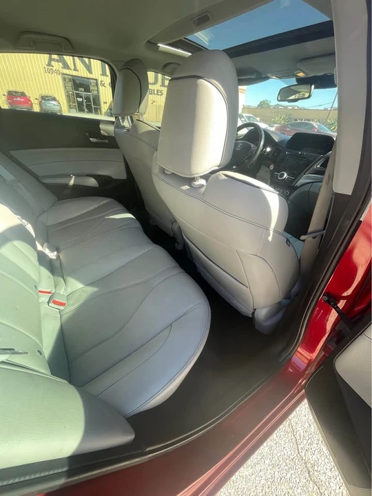 2019 Acura ILX - Image 10 of 16