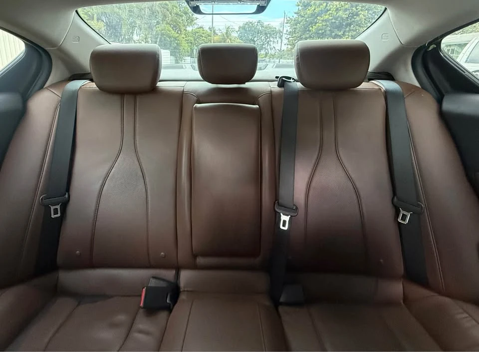 2019 Acura ILX - Image 11 of 16