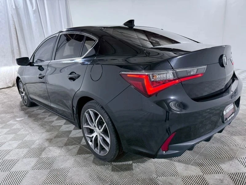 2019 Acura ILX - Image 6 of 12