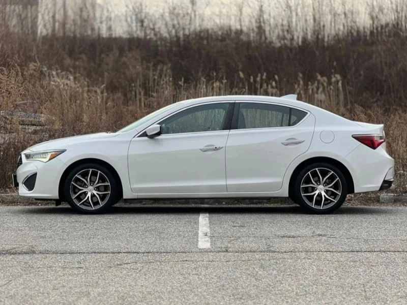 2019 Acura ILX - Image 5 of 12