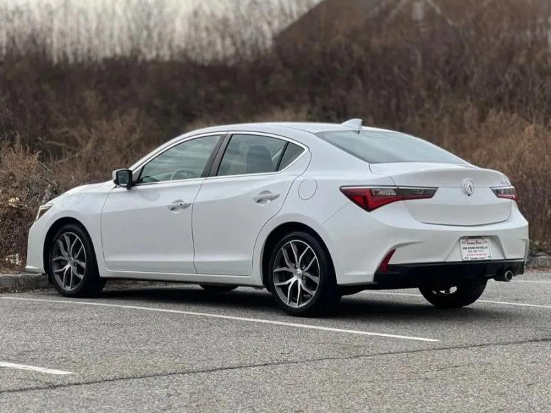 2019 Acura ILX - Image 6 of 12