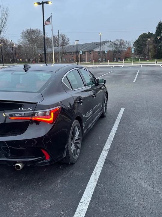 2019 Acura ILX - Image 9 of 10