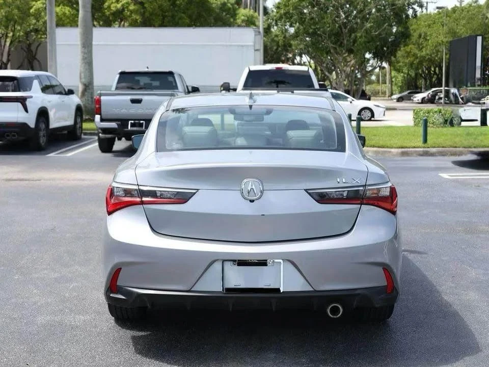 2019 Acura ILX - Image 5 of 8