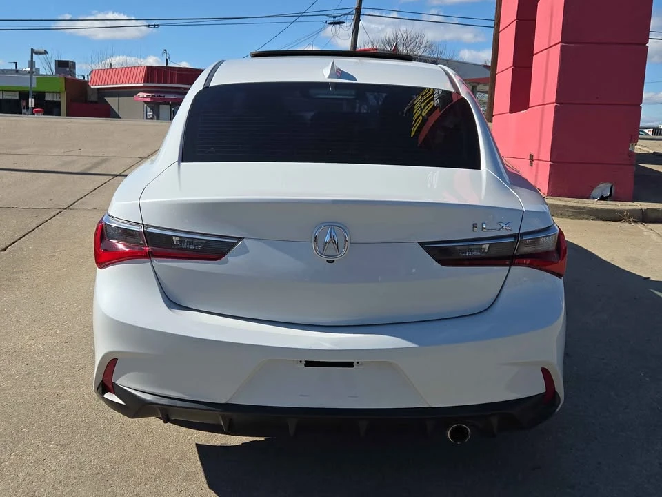 2019 Acura ILX - Image 5 of 15