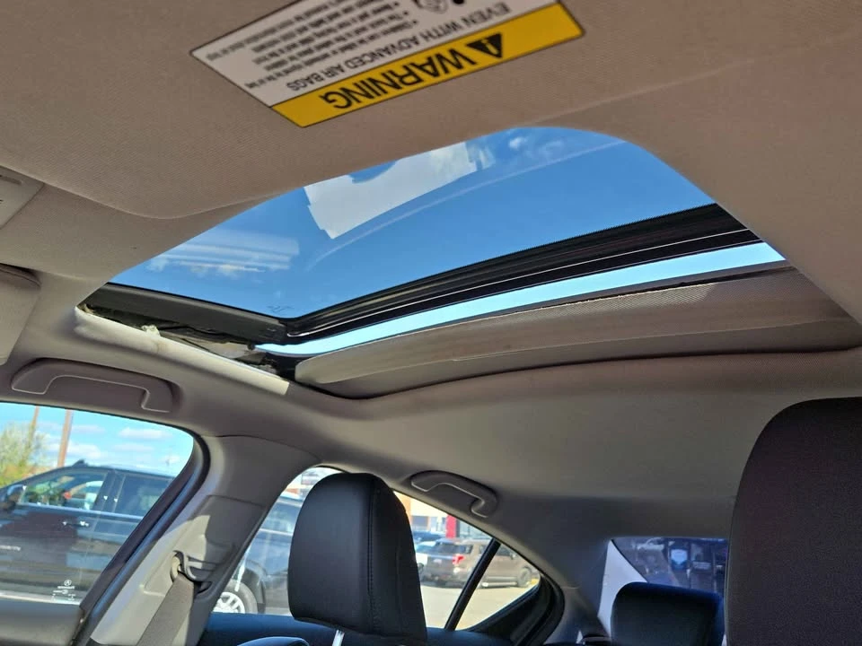 2019 Acura ILX - Image 9 of 15