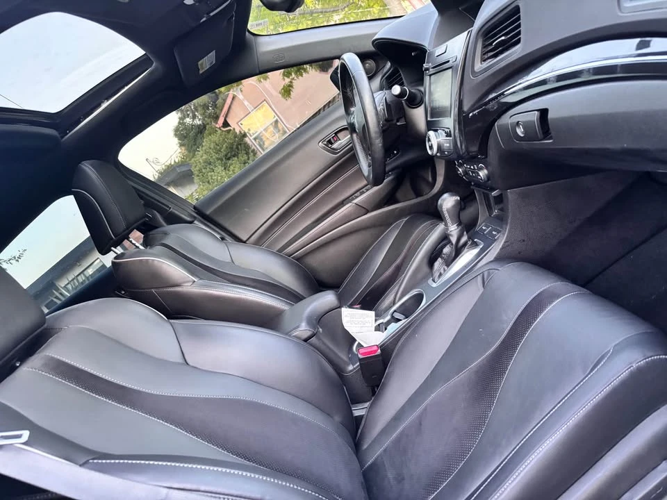 2019 Acura ILX - Image 16 of 20