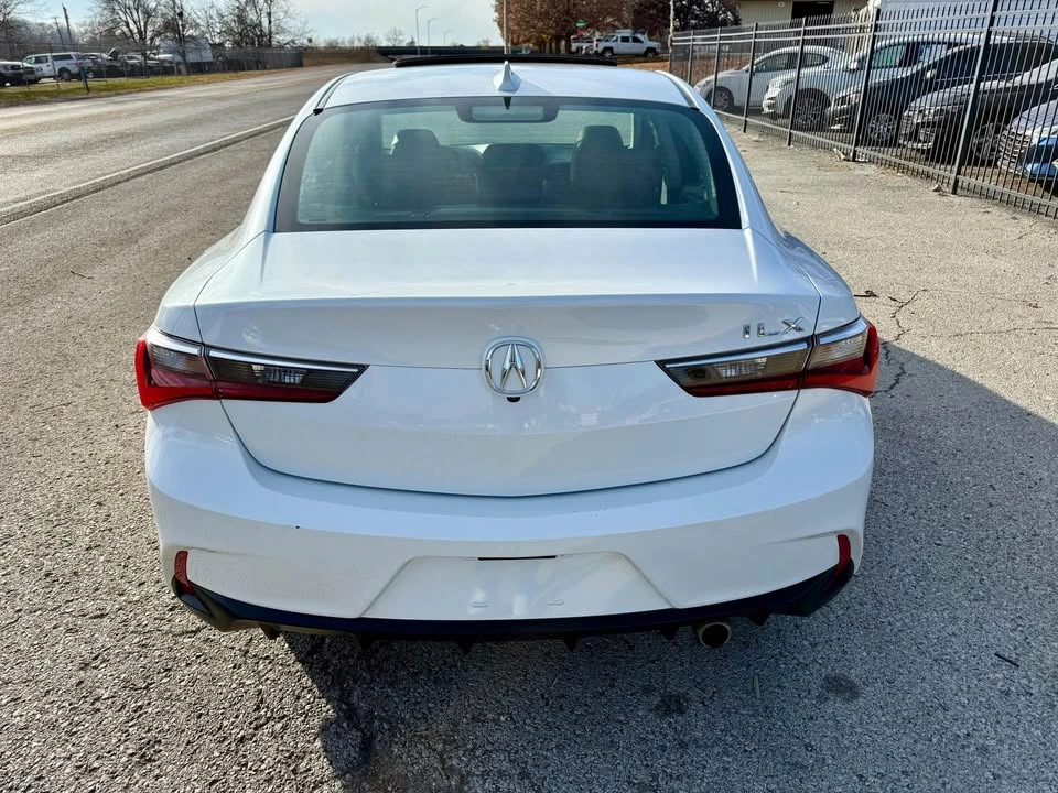2019 Acura ILX - Image 15 of 20