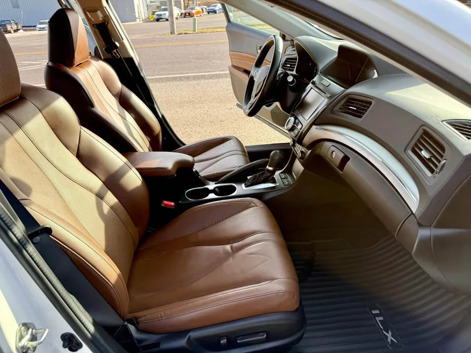 2019 Acura ILX - Image 6 of 20