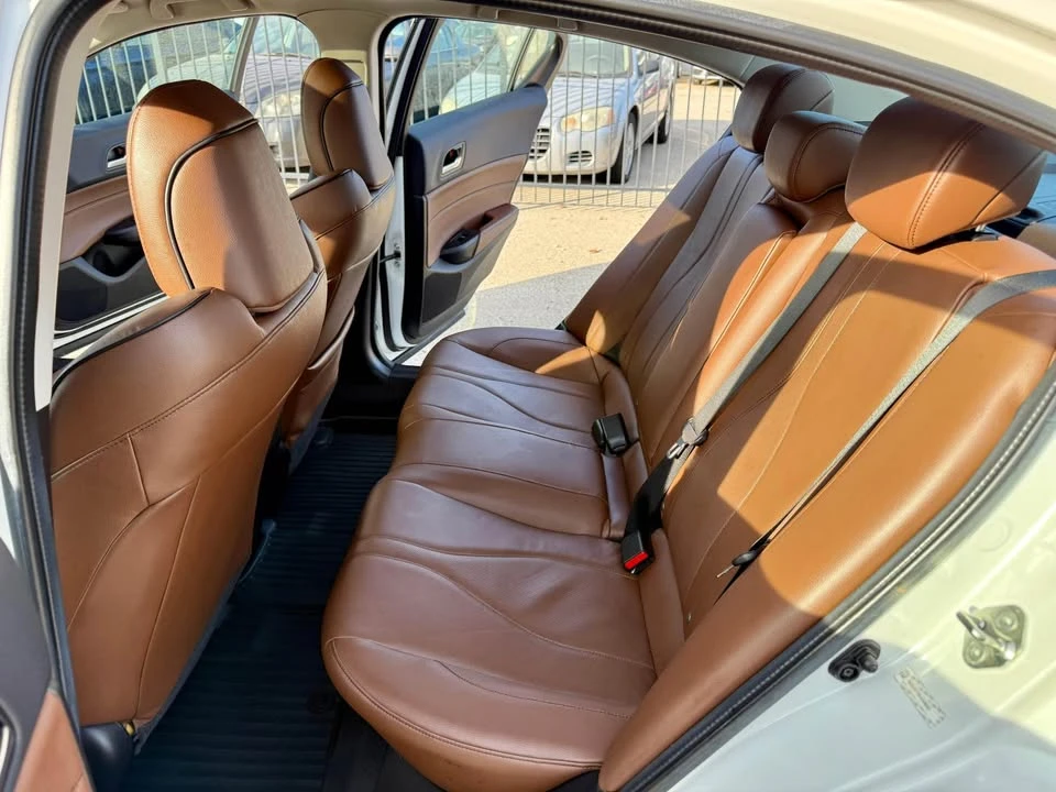 2019 Acura ILX - Image 11 of 20