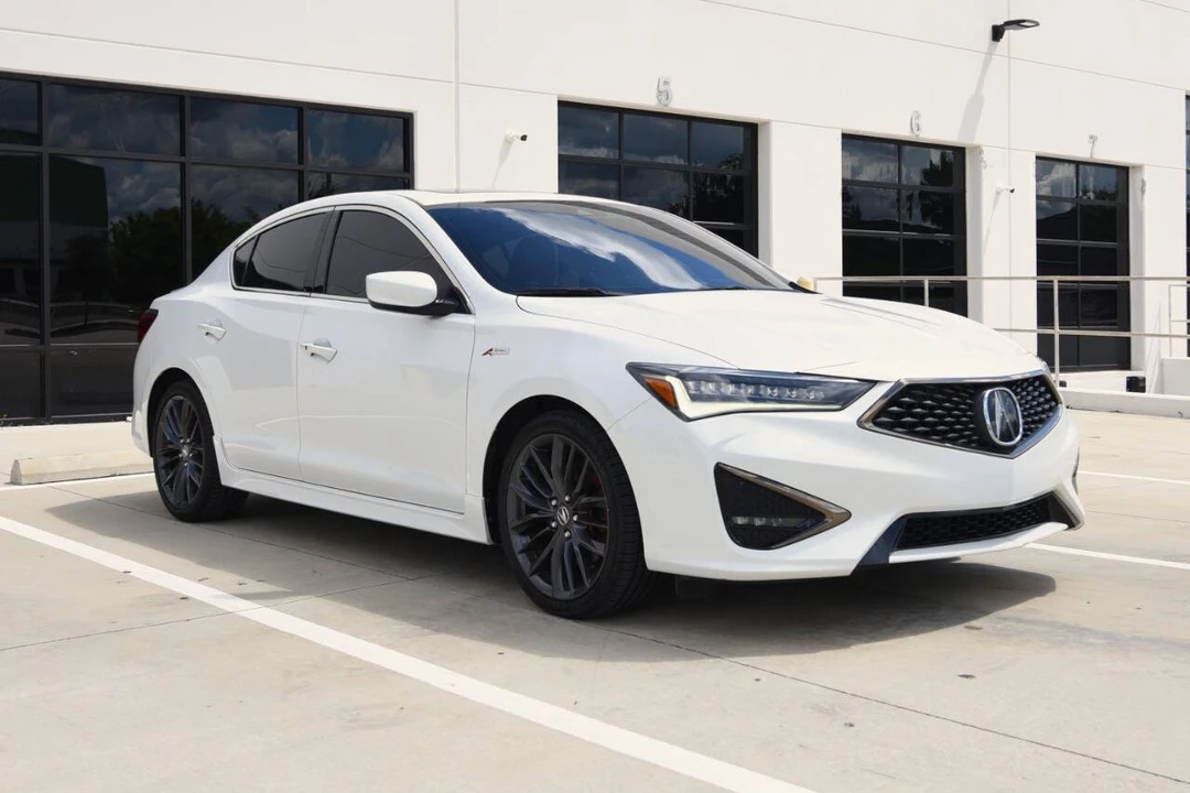 2019 Acura ILX - Image 2 of 18