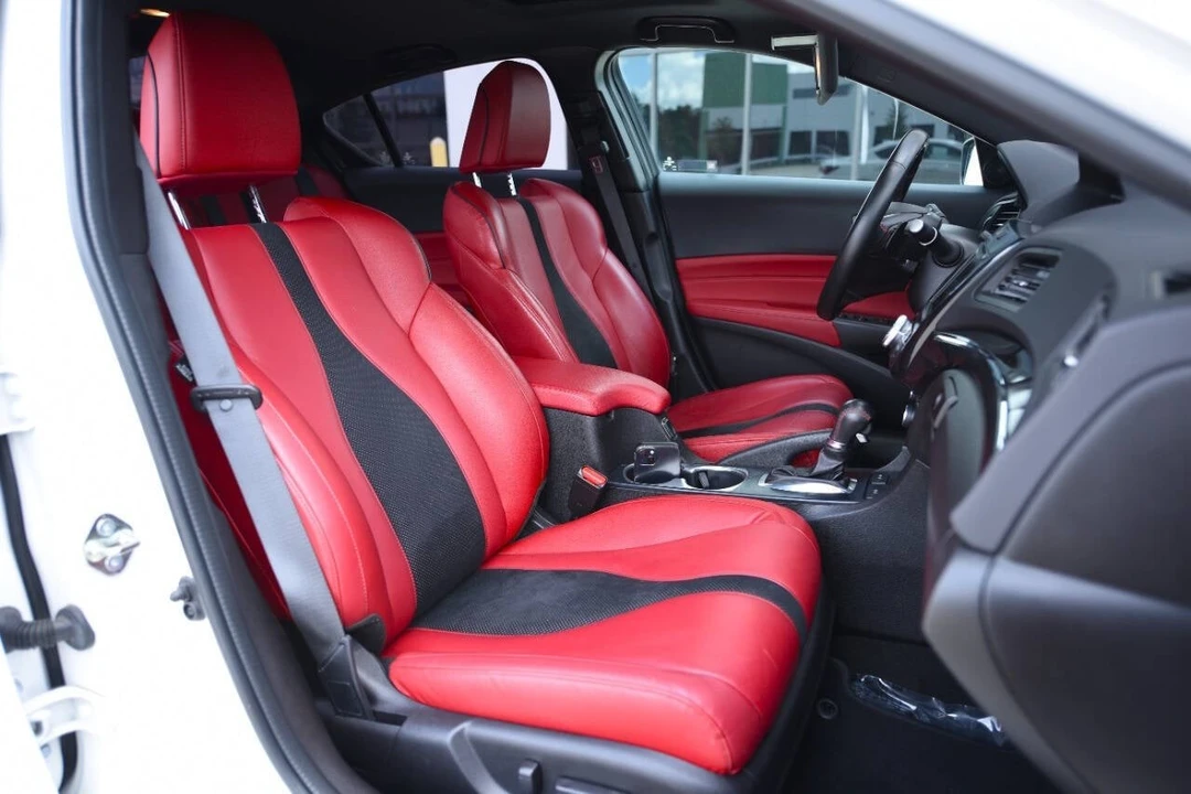 2019 Acura ILX - Image 15 of 18