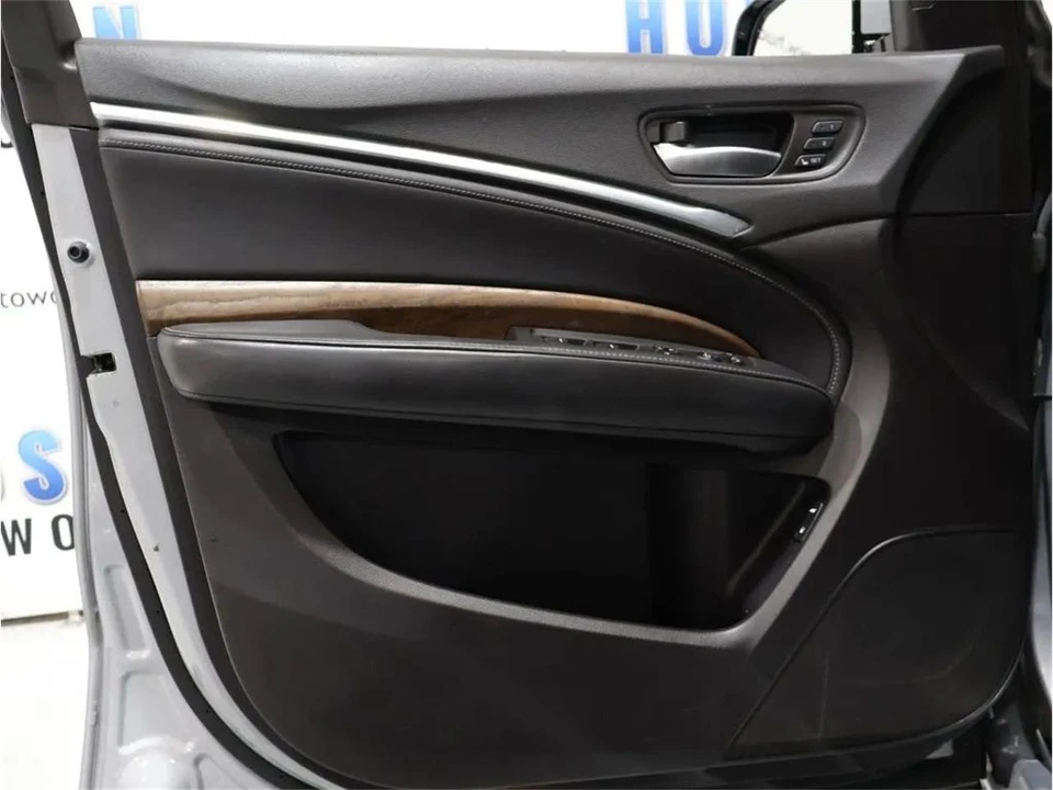 2019 Acura MDX 3rd Gen - Image 10 of 31