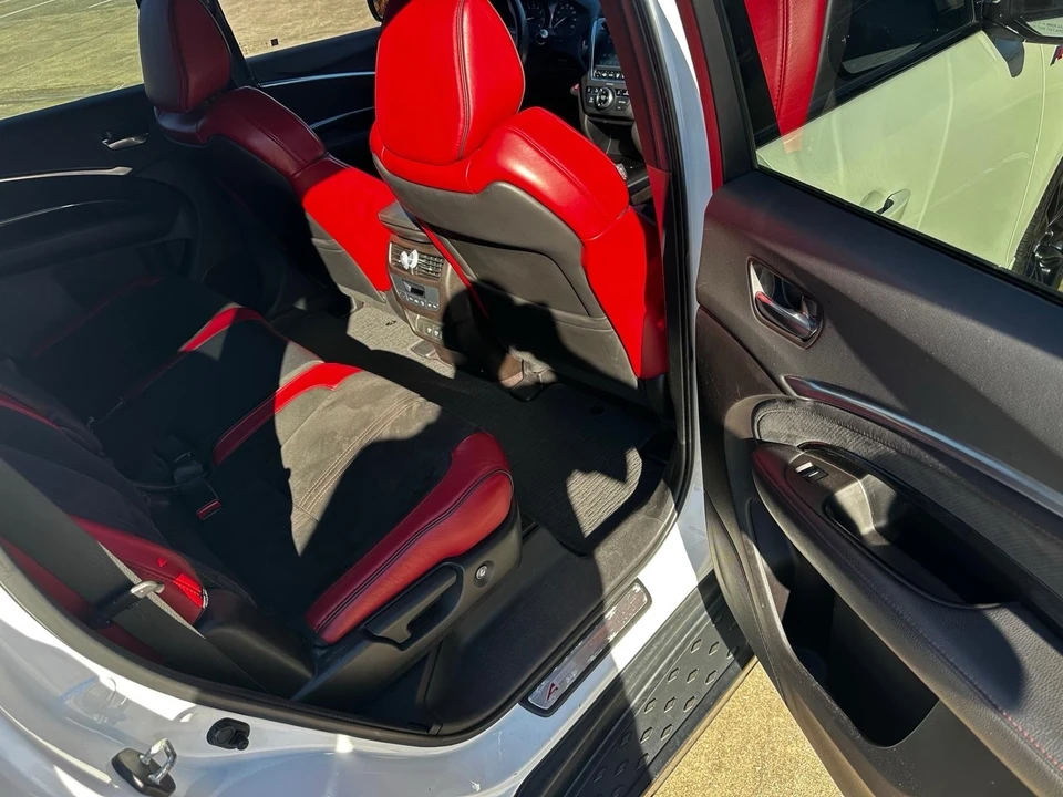 2019 Acura MDX 3rd Gen - Image 17 of 21