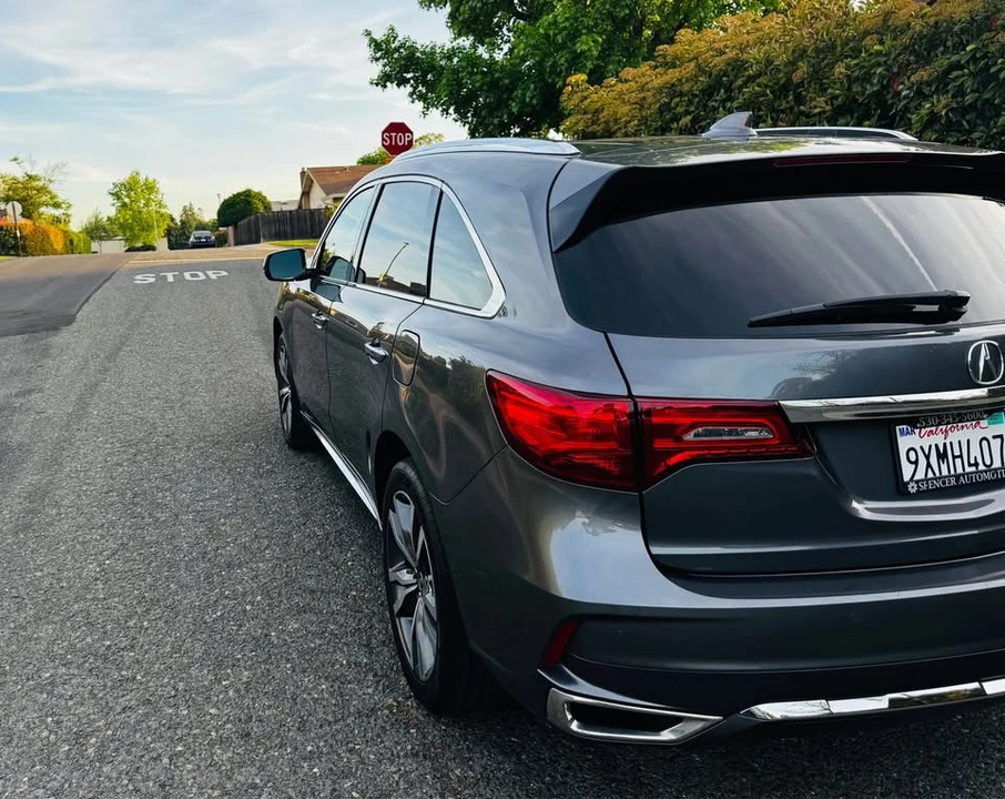 2019 Acura MDX 3rd Gen - Image 2 of 12