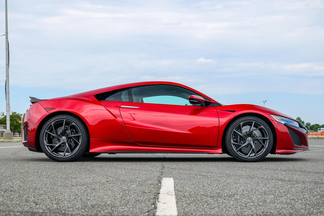 2019 Acura NC1 NSX - Image 9 of 31