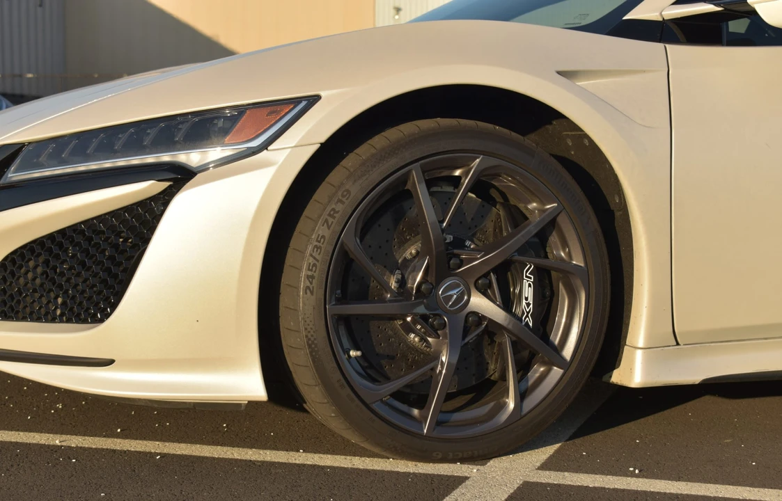 2019 Acura NC1 NSX - Image 19 of 31