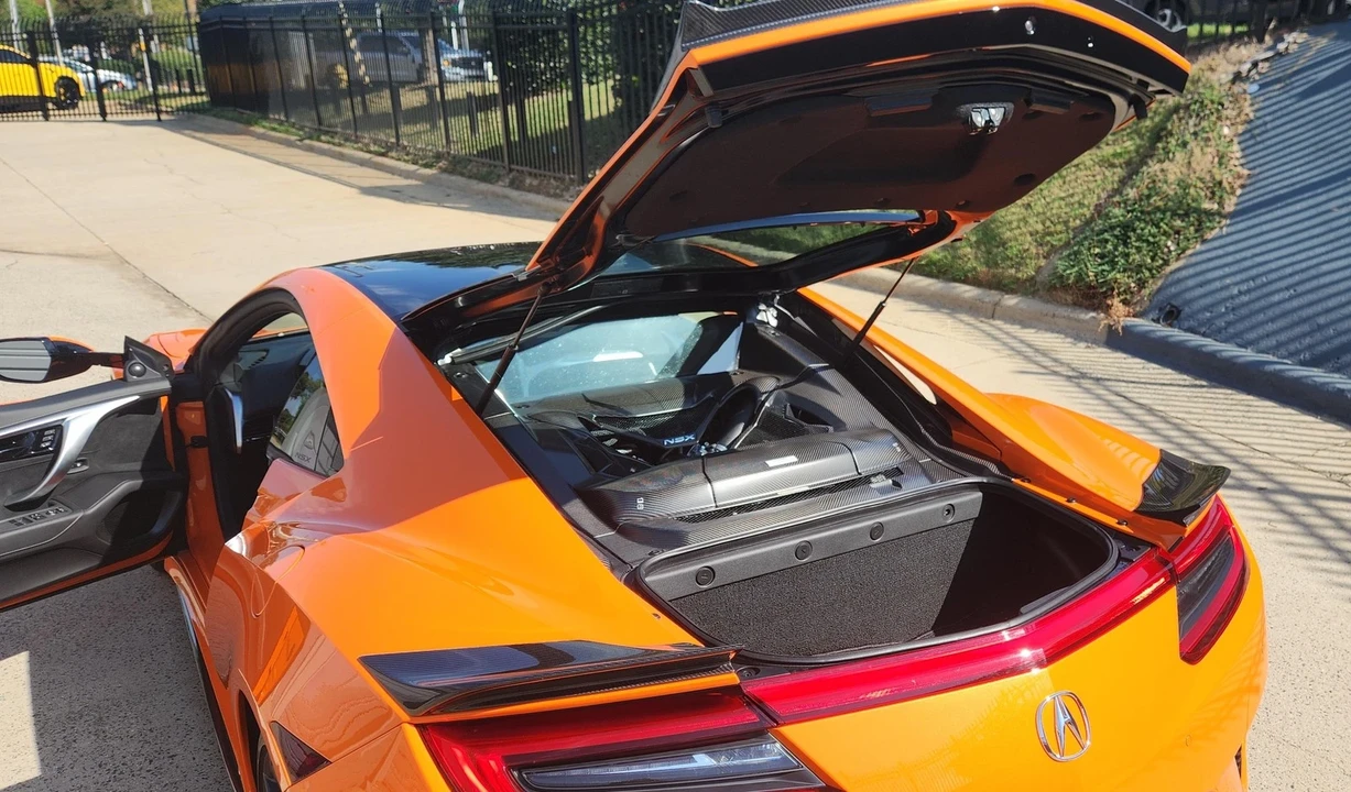 2019 Acura NC1 NSX - Image 16 of 21
