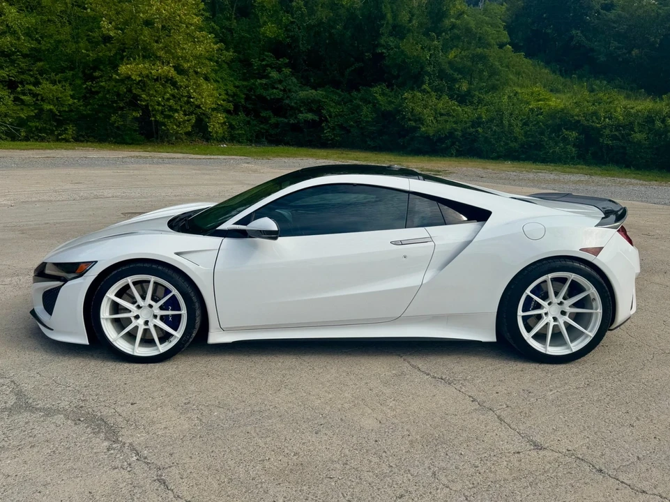 2019 Acura NC1 NSX - Image 8 of 21