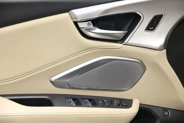 2019 Acura RDX 3rd Gen - Image 10 of 21