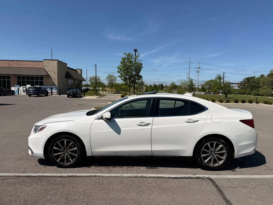 2019 Acura TLX 1st Gen - Image 2 of 17