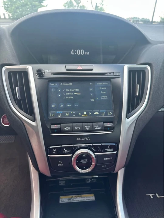 2019 Acura TLX - Image 10 of 13