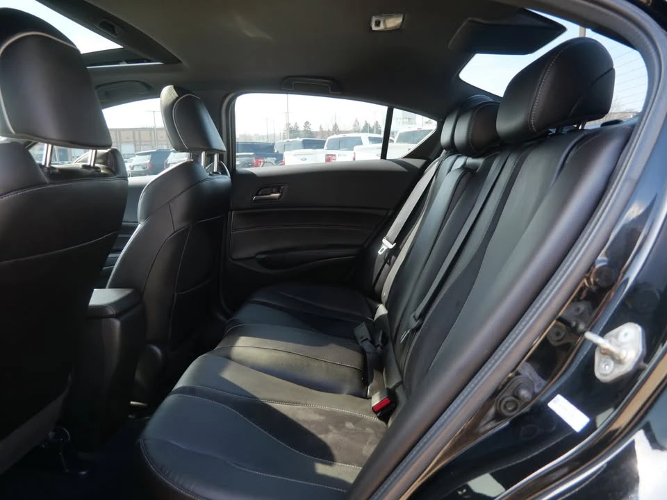 2019 Acura ILX - Image 11 of 20
