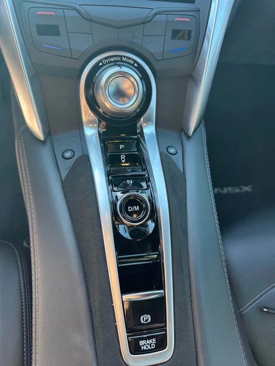 2019 Acura NC1 NSX - Image 13 of 18