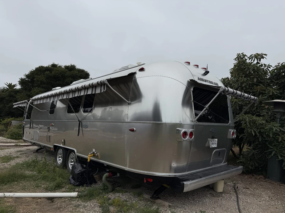 2019 Airstream - Image 18 of 31