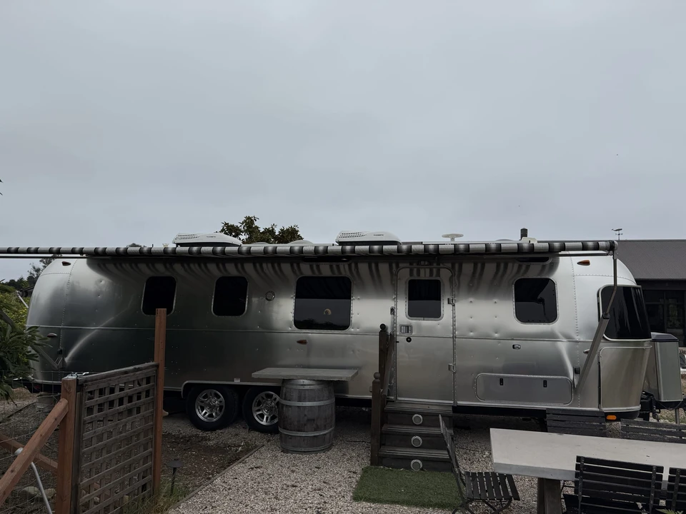 2019 Airstream - Image 13 of 31
