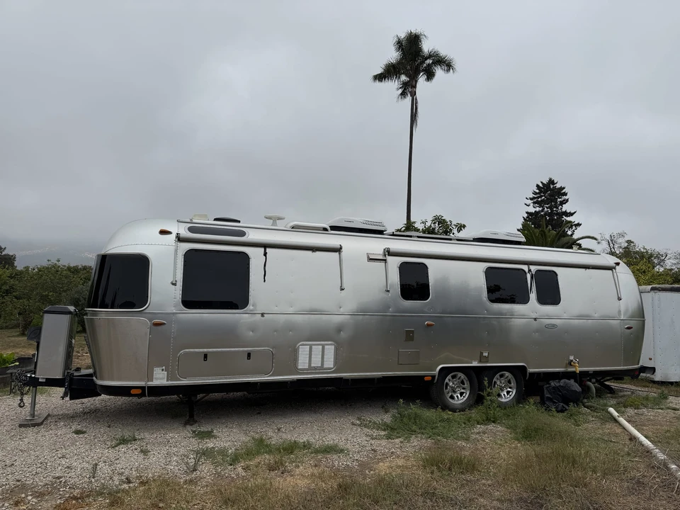 2019 Airstream - Image 25 of 31