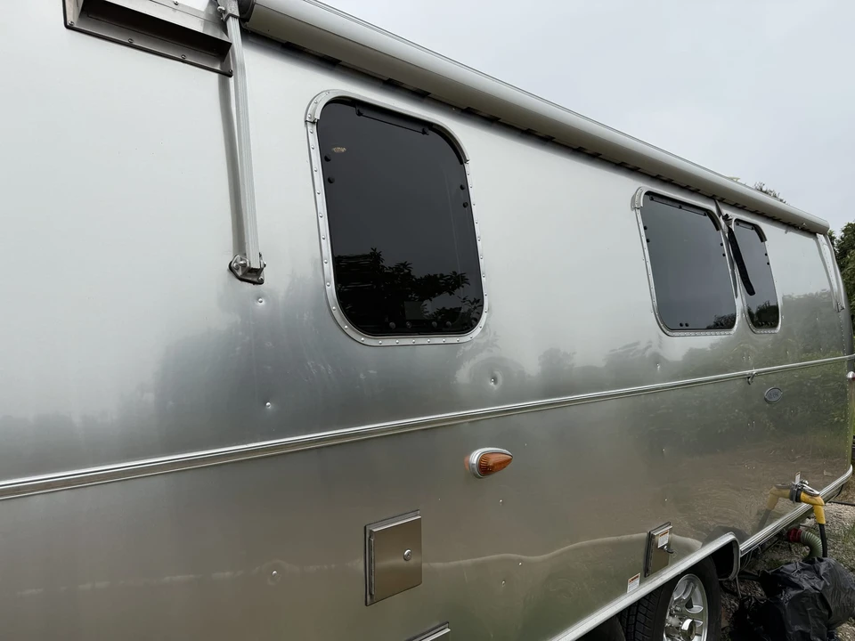 2019 Airstream - Image 29 of 31