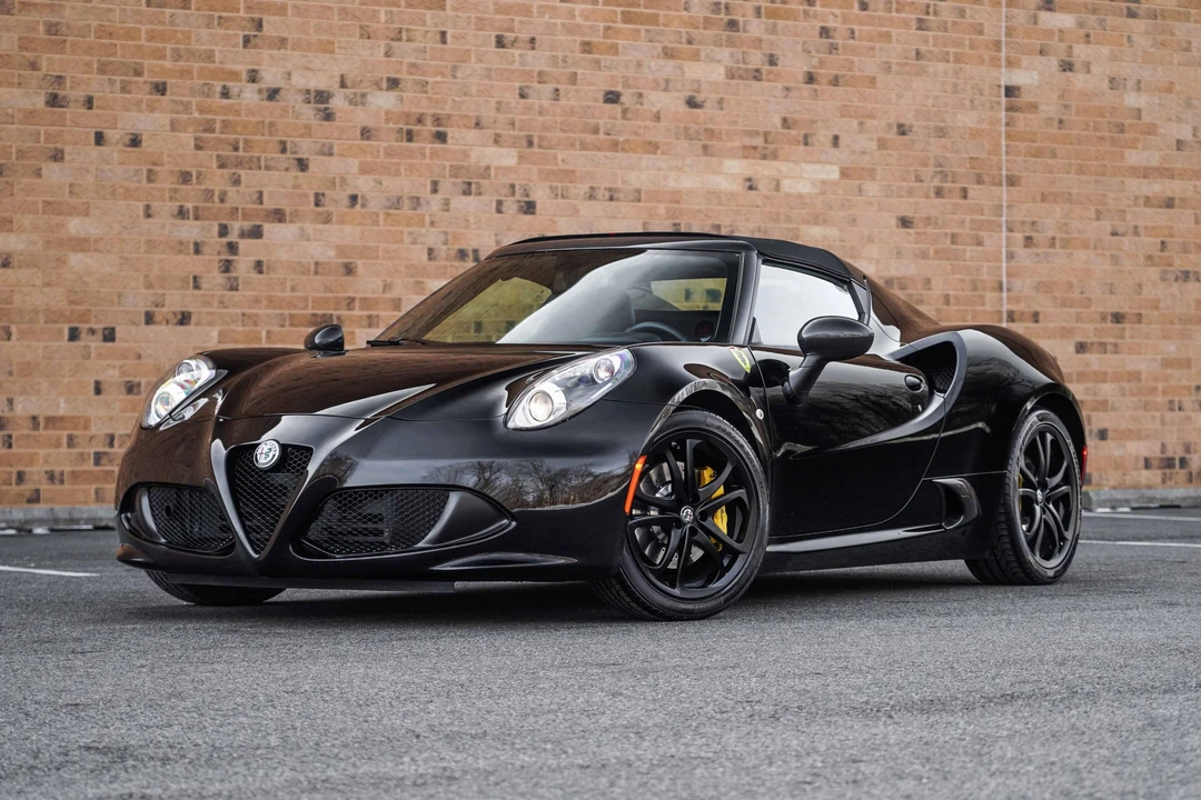 2019 Alfa Romeo 4C Spider - Image 2 of 31