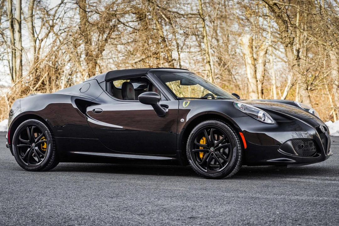 2019 Alfa Romeo 4C Spider - Image 13 of 31